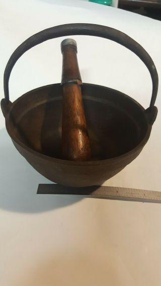 Cast Iron Pot Or Mortar And Pestle Don,  T Know