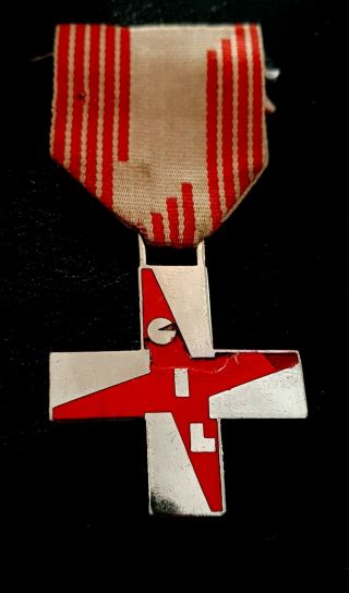 Italian Fascist Dagger & Medal WW II G.  I.  L.  Authentics 1937 - 1944 Daga mvsn 3