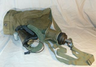 Vintage U.  S.  Military Gas Mask M14 A W/ Canister & Bag Estate Fresh