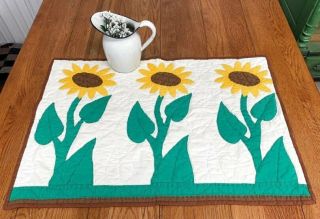 Summer Tuscany Vintage Sunflower Applique Table Quilt 33 X 22 Webster Inspired