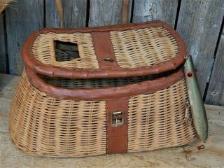 Vintage Old Fishing Creel Basket w/ Lure Primitive Father ' s Day Rustic Cabin 2