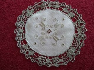 Set Of 6 X Vintage Round Doilies / Mats.  Cream Linen / Grey Crochet Lace.  7.  5 "