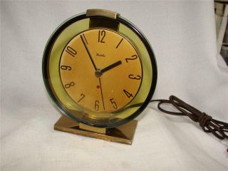 Vtg Wesclox Art Deco Oracle Round Mantle Shelf Electric Clock With Green Glass