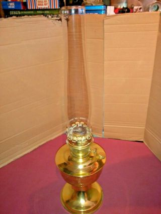 Lovely Vintage Brass & Glass Oil Lamp.  Aladdin 23