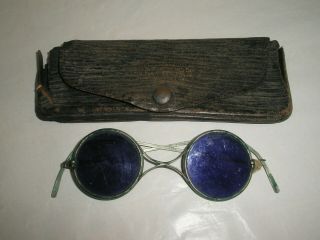 Antique Blue Glass Round Sun Glasses Leather Case D.  E.  Graham Md