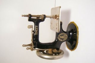Ant.  Toy Singer Sewing Machine