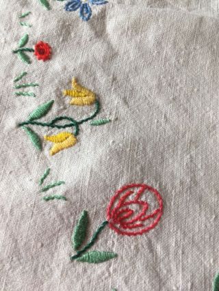 Pretty Vintage Hand Embroidered Crinoline Lady Linen Table Cloth 6