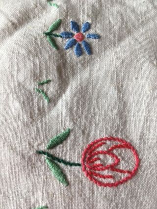 Pretty Vintage Hand Embroidered Crinoline Lady Linen Table Cloth 7