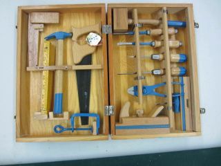 Vintage 1972 No.  600 HANDY ANDY CARPENTERS TOOL CHEST in Wooden Box w/Tag 2
