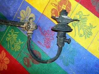 VINTAGE ANTIQUE CAST IRON AND BRASS LARGE WALL GAS LAMP 3