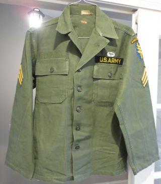 Authentic Vtg Us Army Military Green Shirt Airborne & Jump Wing Patch - Small