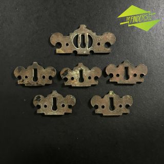 FANTASTIC ANTIQUE VINTAGE SET OF 6 SOLID BRASS KEY HOLE COVERS DRAW FURNITURE 4