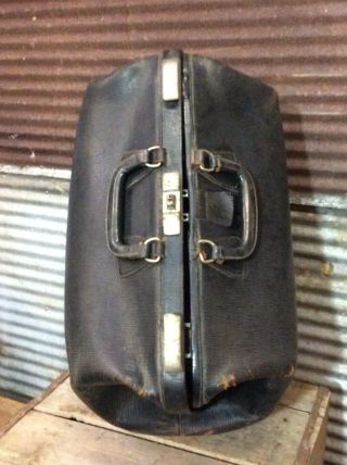 Antique Vtg 20s 30s Doctor Medical Cowhide Leather Large Travel Bag 20 