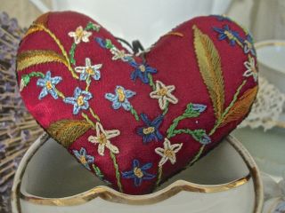 HEARTS from 1880 - 90s CRAZY QUILT SWEET FORGET - ME - NOTS STARFISH FEATHERS FLOWERS 4