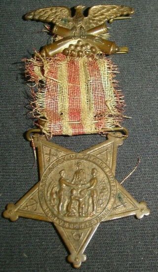 Civil War G.  A.  R.  Veterans Medal Numbered K18122