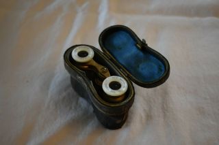 VERY RARE Milwaukee Wisc.  E.  F.  Rohn Mother of Pearl Opera Glasses & Leather Case 7