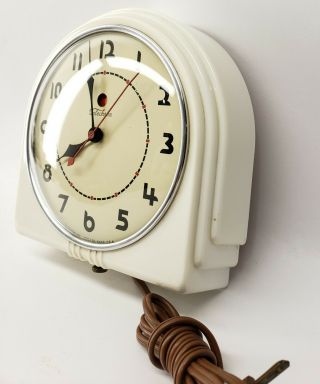 Vintage 1940’s Telechron INC Art Deco white Wall clock 2