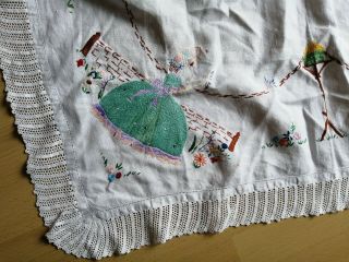 VINTAGE HAND EMBROIDERED LINEN LACE EDGED TABLECLOTH CRINOLINE LADIES 5