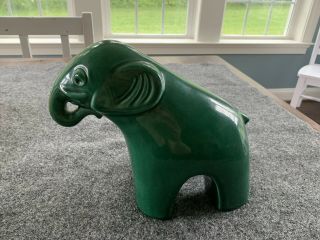 Jaru 1960/70 Midcentury Modern California Pottery Green Elephant Figurine