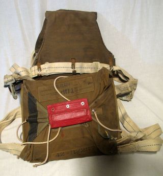 Wwii An - 42n20043 Seatpack Parachute Pack And Harness