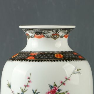 Chinese Porcelain Hand - painted Flower & Bird Vase W Qianlong Mark R1175 2