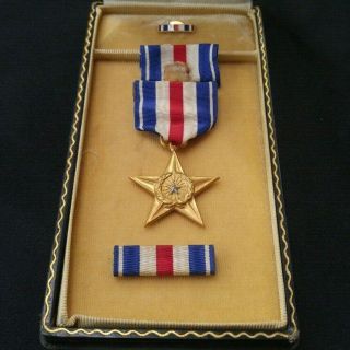 Wwii Silver Star Medal For Gallantry In Action In Case Of Issue