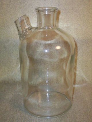 LARGE GLASS CHEMISTRY LAB 1 LITER BOTTLE WITH SIDEARM TRADEMARK PYREX MADE USA 3