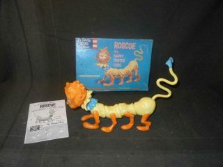 Rare Vintage 1960s Revell Dr.  Seuss Zoo Roscoe The Many Footed Lion Figure W/box
