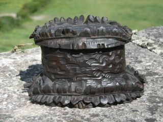 19thc BLACK FOREST OAK CARVED BOX WITH FERN LEAVES IN RELIEF 5