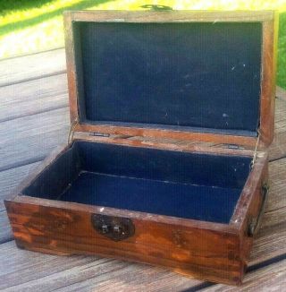 Antique Early 19th Century 1880s Chinese Exotic Wood Carved Jewelry Opium Box