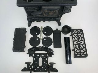 Crescent Miniature Cast Iron Wood Stove w/ accessories Collectible Toy USA 3
