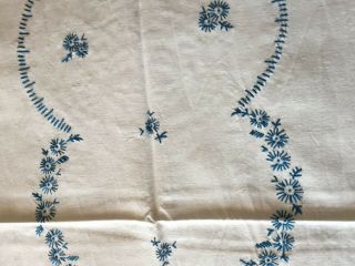 Vintage Hand - Embroidered Table Runner 4