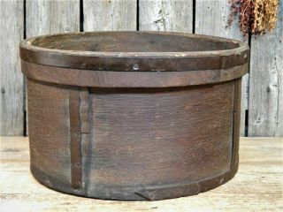 AAFA Early Antique Primitive Round Wood Dry Measure Pantry Box w/ Scoop 2