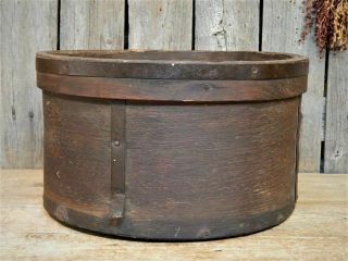 AAFA Early Antique Primitive Round Wood Dry Measure Pantry Box w/ Scoop 5