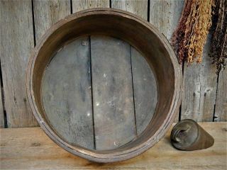 AAFA Early Antique Primitive Round Wood Dry Measure Pantry Box w/ Scoop 6