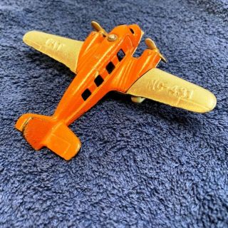 Vintage Cast Iron Toy Twin Engine Airliner Airplane TAT NC - 493 2