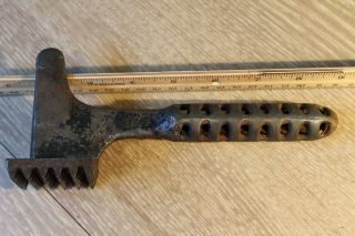 Antique Vintage Cast Iron Meat Tenderizer - A Collectable Kitchen Utensil 1