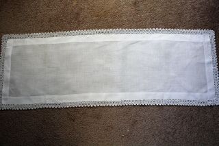 Vintage Plain White Linen Table Runner With Crochet Edges.