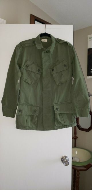 Vietnam 1st Pattern Tropical Combat Coat,  Small Size,  Dated 1963,  Exposed Button