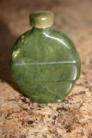 Antique Vintage Chinese Green Jade Snuff Bottle