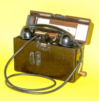 1944 Rare Ww2 German Army Military Crank Field Phone Radio Model Bakelite Case