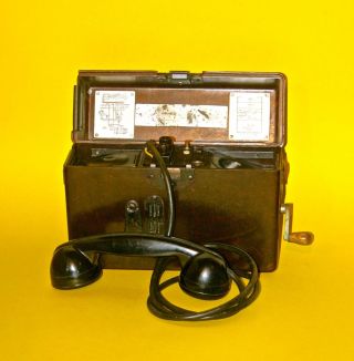 1944 RARE WW2 GERMAN ARMY MILITARY CRANK FIELD PHONE RADIO MODEL BAKELITE CASE 2