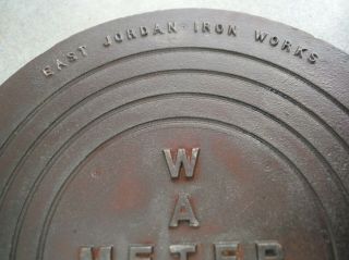 Vintage East Jordan Iron Man Hole Cover (20 
