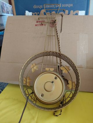 Mid Century United Wall Clock.  Gold Mandolin Banjo Guitar 1960s 260 7