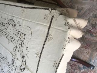 Exquisite Vintage ecru cotton embroidered cut work Linen tablecloth &12 napkins 7