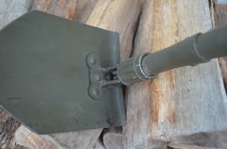 US Military folding shovel No rust ERA don ' t know 8