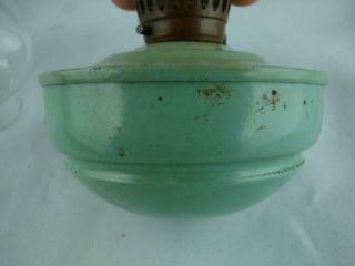 VINTAGE SAGE GREEN ENAMEL HAND HELD KELLY / PIXIE OIL LAMP CLEAR GLASS SHADE 2