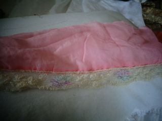 LOVELY ANTIQUE PINK ORGANZA WITH CHARMING LACE TRIM WITH FLOWERS ONE YARD 2