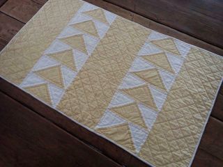 Prim Antique Mustard Yellow & White Flying Geese Table Doll Quilt Runner 25x15