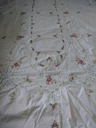 Large Oval Cross Stitched Embroidered Lace Table Cloth Vintage Battenberg